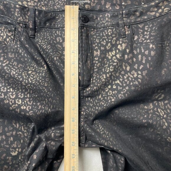 Chico's Womens Black Leopard Print Coated Jegging Denim Jeans Size 2.5R US 14R - Picture 8 of 10